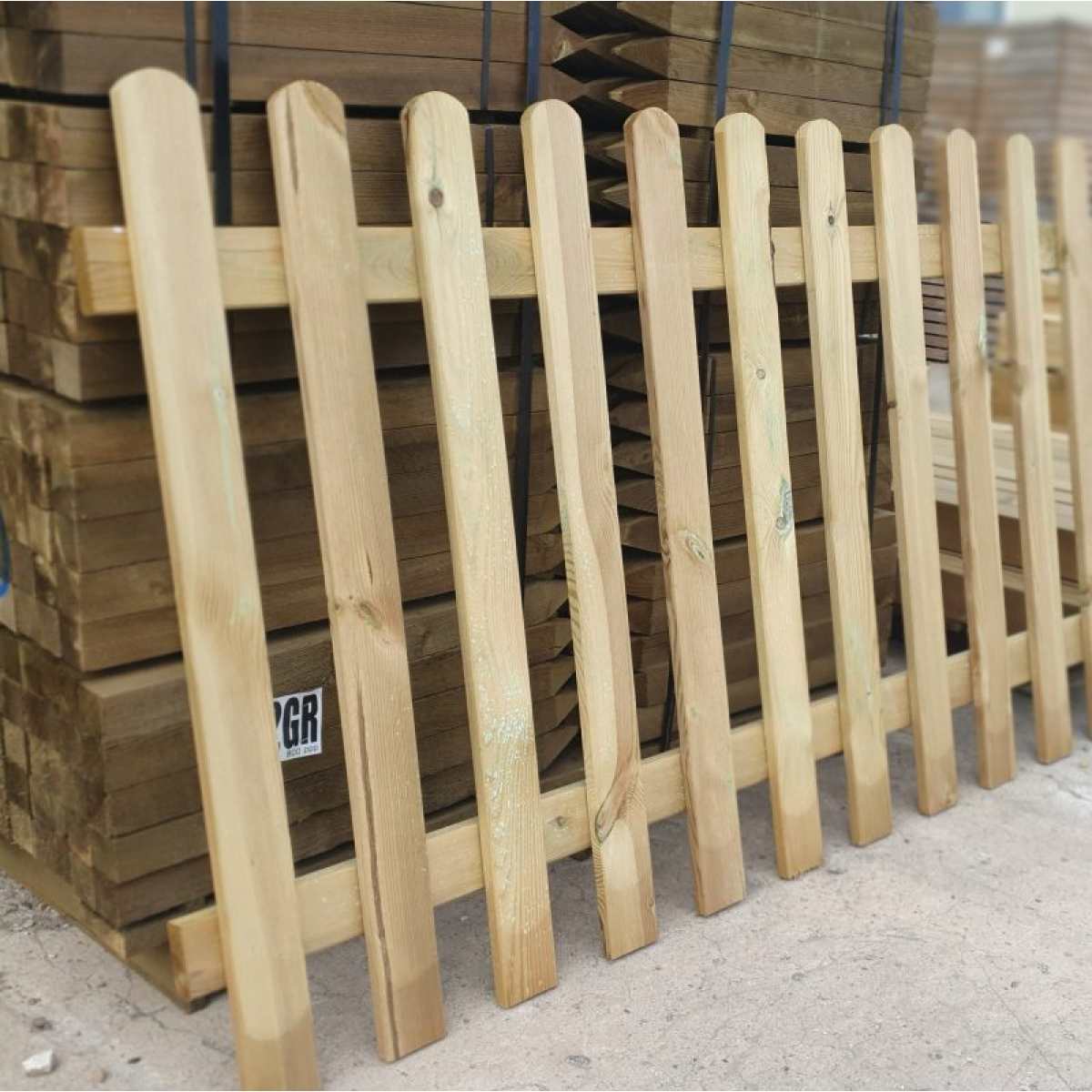 RoundTopPailingFence e1609852288201 Image by Websters Timber